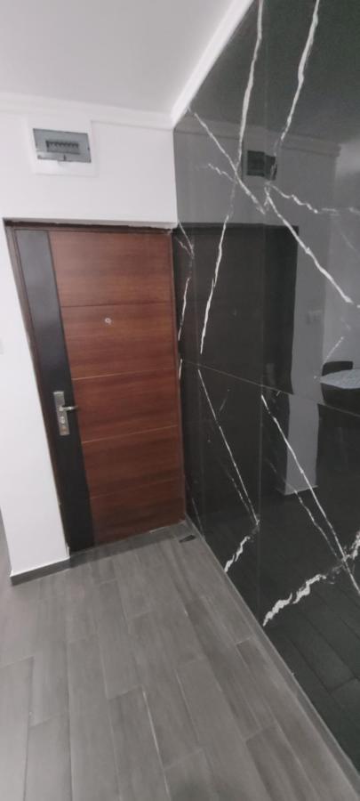 Andi 2-Apartament Băile Herculane Exteriör bild