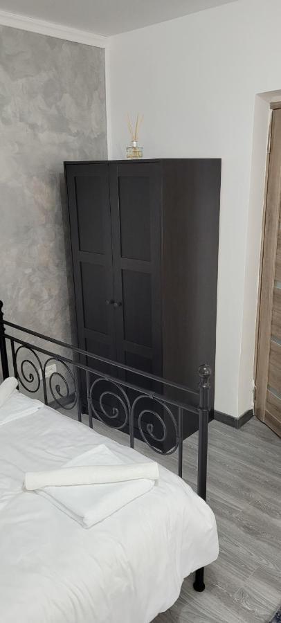 Andi 2-Apartament Băile Herculane Exteriör bild