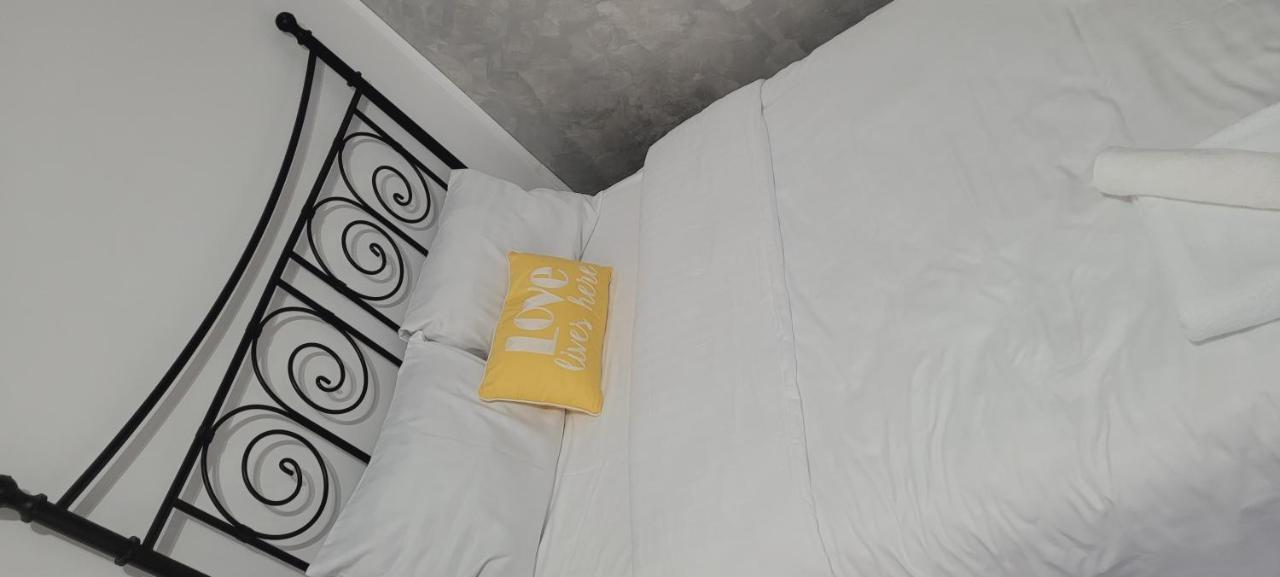 Andi 2-Apartament Băile Herculane Exteriör bild